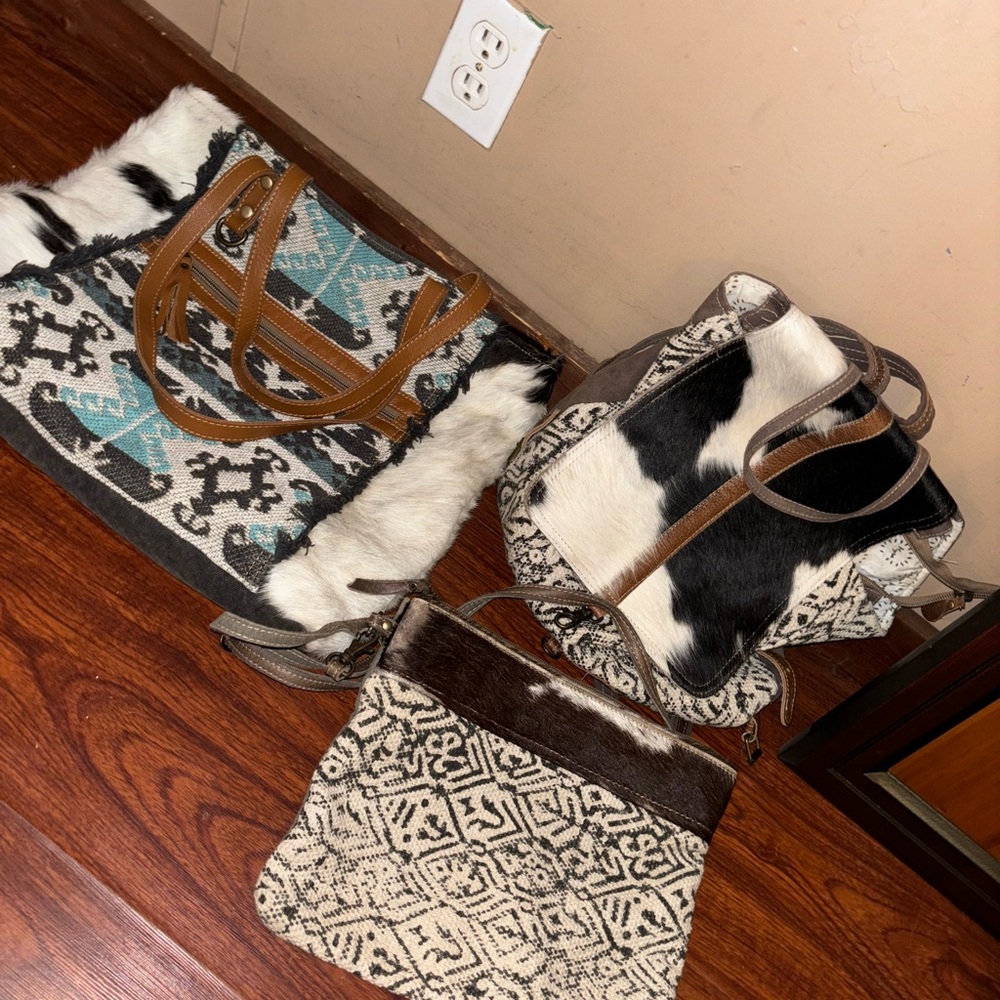 3 Myra bags